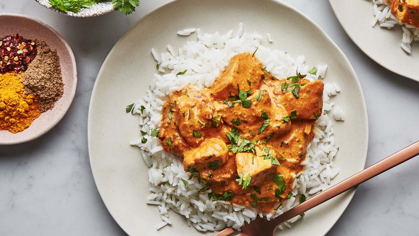 Creamy and rich Indian butter chicken in a savoury spiced tomato and cream gravy.